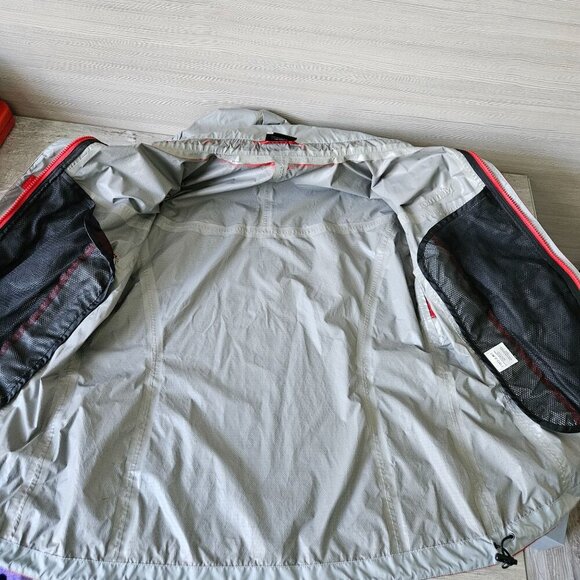 Marmot PreCip Womens Red Hooded Rain Jacket Windbreaker Gorpcore Light Size M - Picture 13 of 16